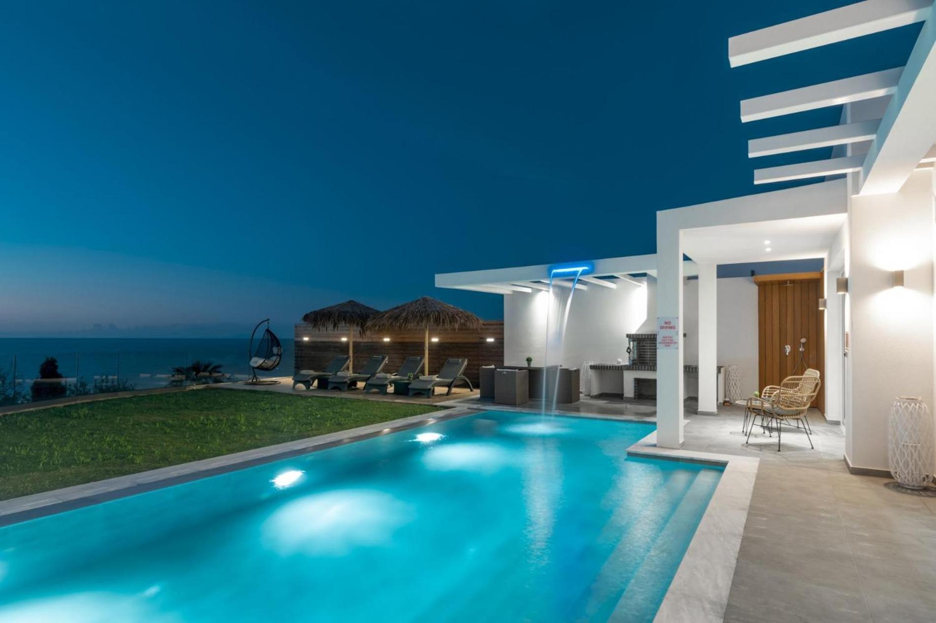 فيلا Cavo Mare Mirazur Luxury Retreat With Private Pool Plános المظهر الخارجي الصورة
